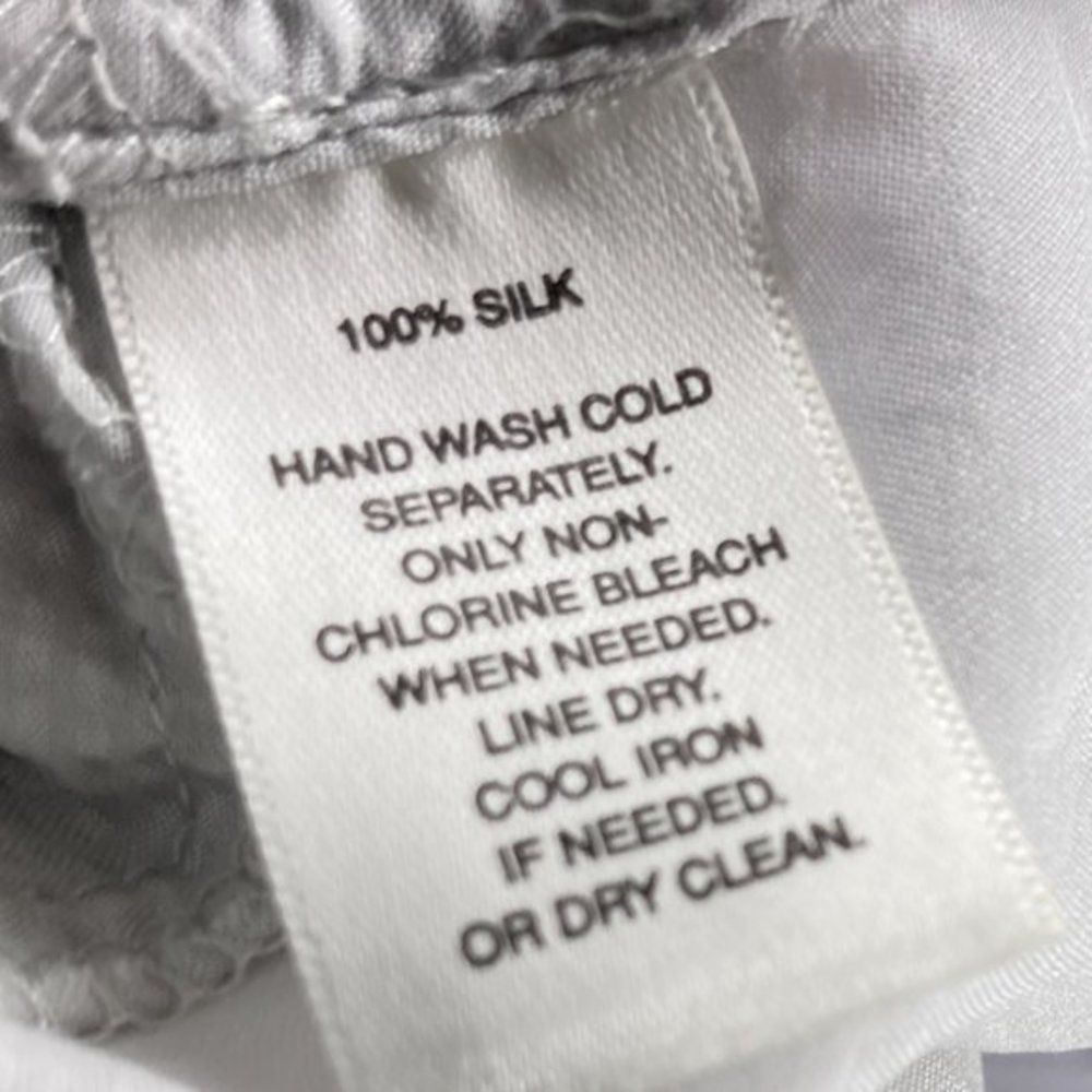 White House Black Market XS Gray 100% Silk Tiered Ruffle Tank Top Blouse Shell - Picture 5 of 5